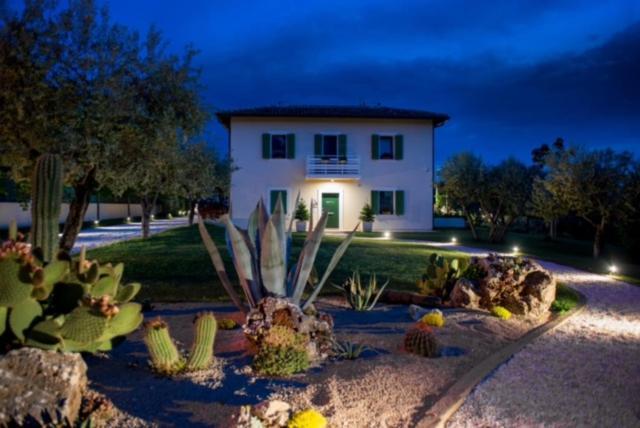 Giuliveto Bed And Breakfast Foligno Kültér fotó